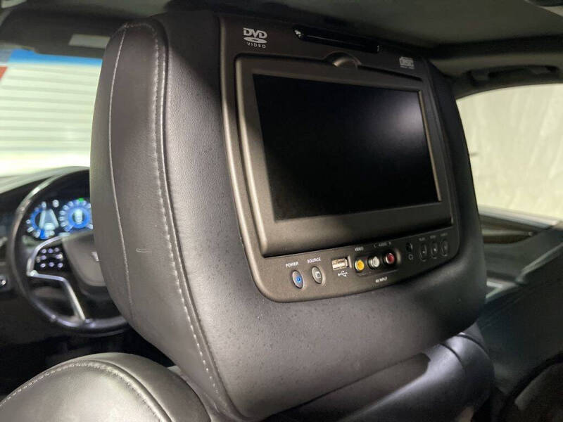 2019 Cadillac Escalade Platinum