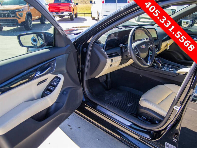 2025 Cadillac CT5 Premium Luxury