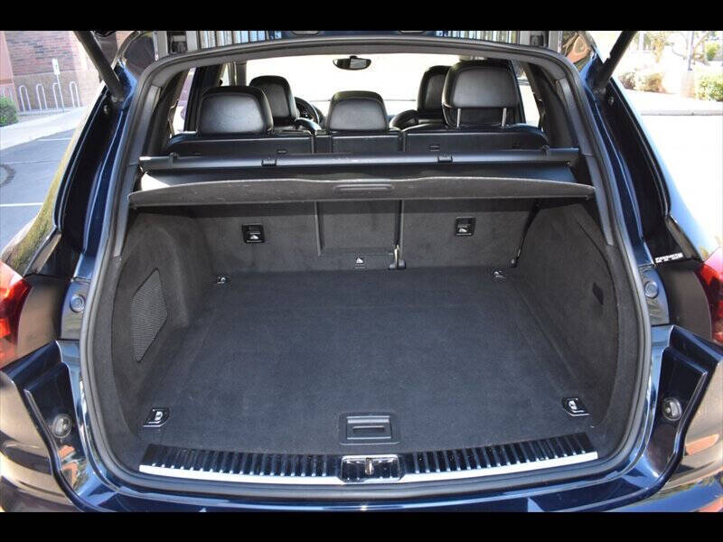 2017 Porsche Cayenne S E-Hybrid