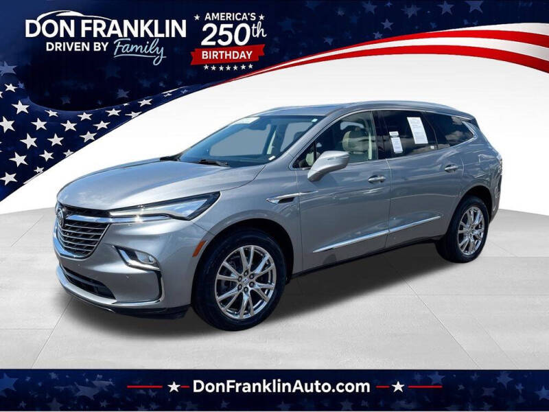 2023 Buick Enclave Essence