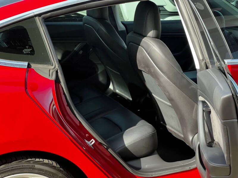 2019 Tesla Model 3 Long Range