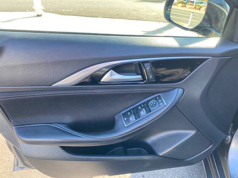 2019 Infiniti QX30 Pure