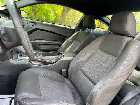 2012 Ford Mustang V6