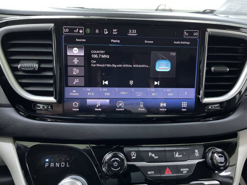 2022 Chrysler Pacifica Touring L