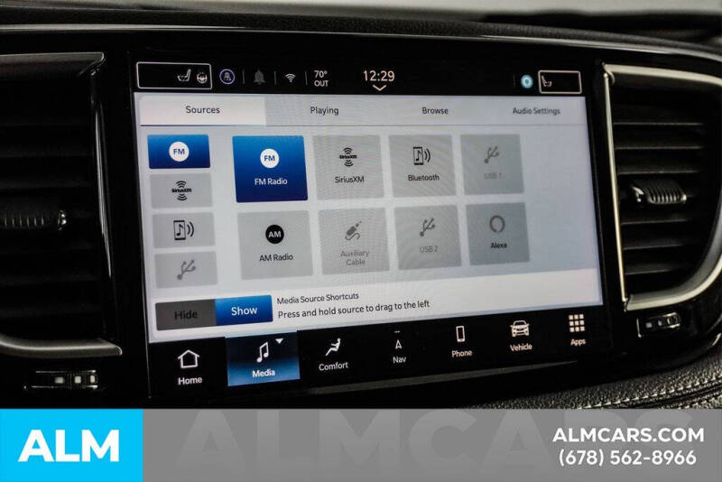 2024 Chrysler Pacifica Plug-In Hybrid Select