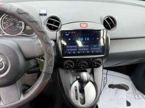 2013 Mazda MAZDA2 Sport