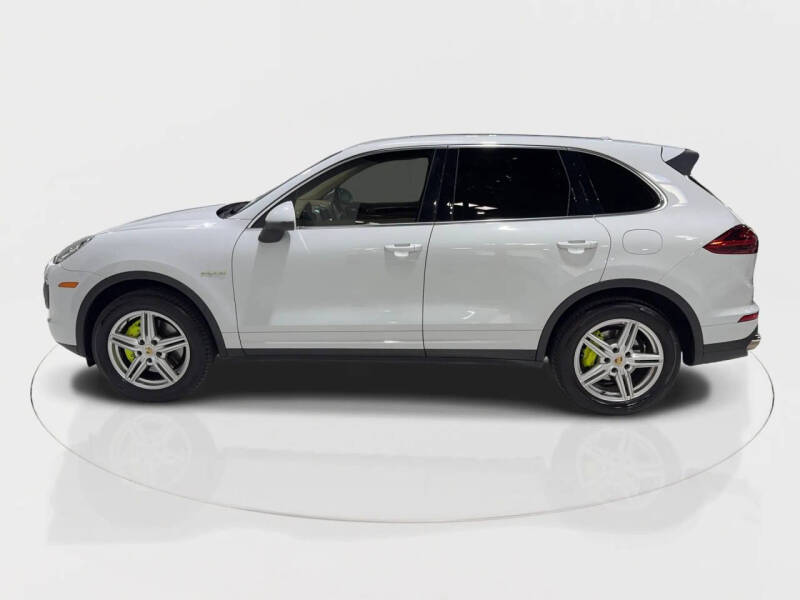 2015 Porsche Cayenne S E-Hybrid