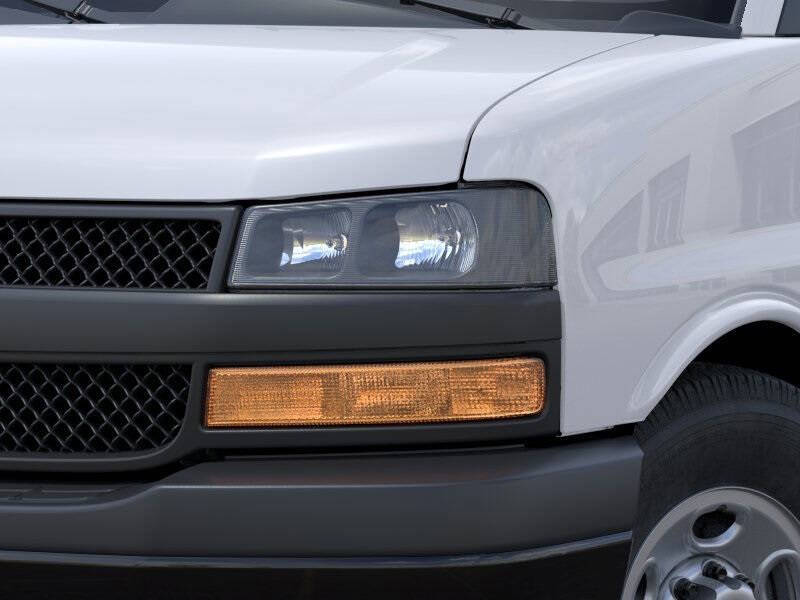 2025 Chevrolet Express 2500
