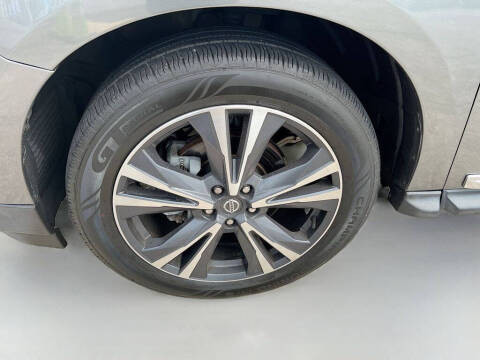 2019 Nissan Pathfinder Platinum