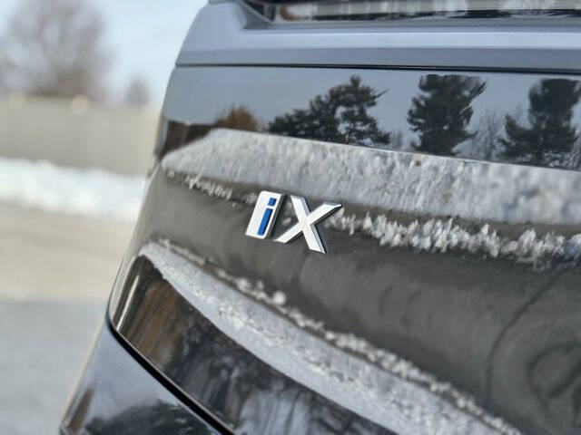 2025 BMW iX xDrive50