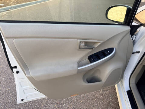 2012 Toyota Prius Two