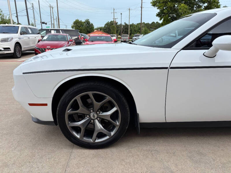 2017 Dodge Challenger SXT