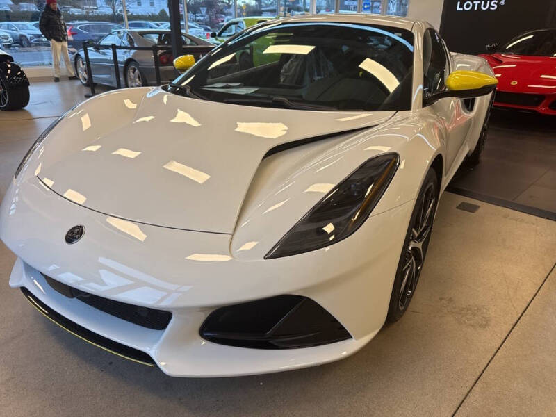 2026 Lotus Emira V6 SE