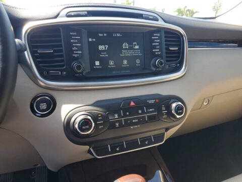 2017 Kia Sorento EX V6