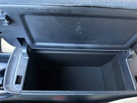 2021 Toyota Prius LE