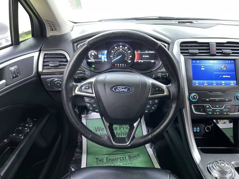 2020 Ford Fusion SEL