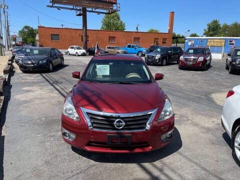 2014 Nissan Altima for sale at Honest Abe Auto Sales 4 in Indianapolis IN