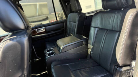 2016 Lincoln Navigator Select