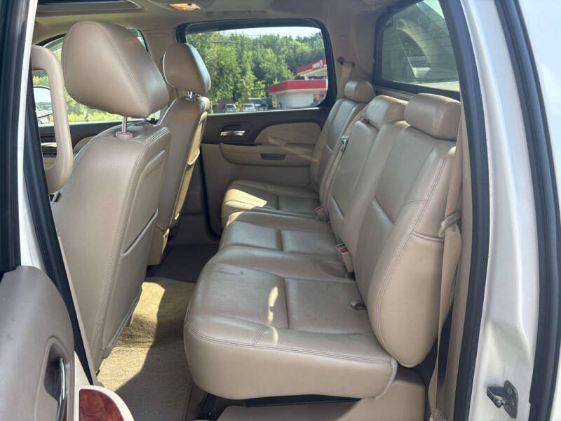 2013 Chevrolet Avalanche LTZ Black Diamond