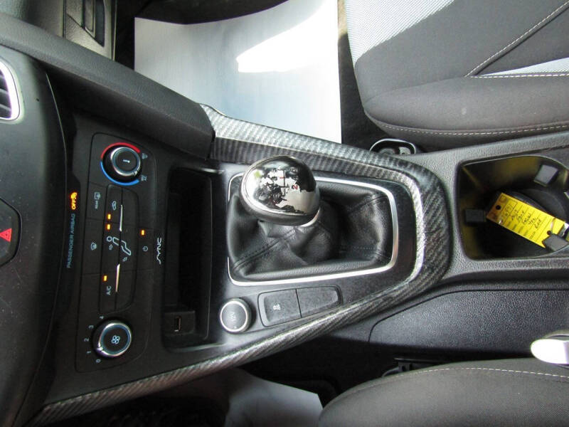 2017 Ford Focus ST