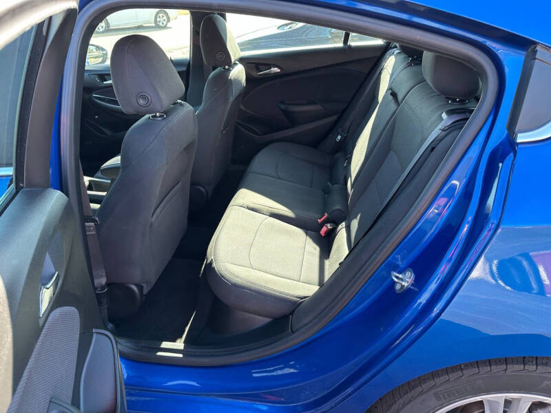 2017 Chevrolet Cruze LT Auto