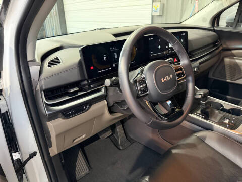 2025 Kia Carnival LXS