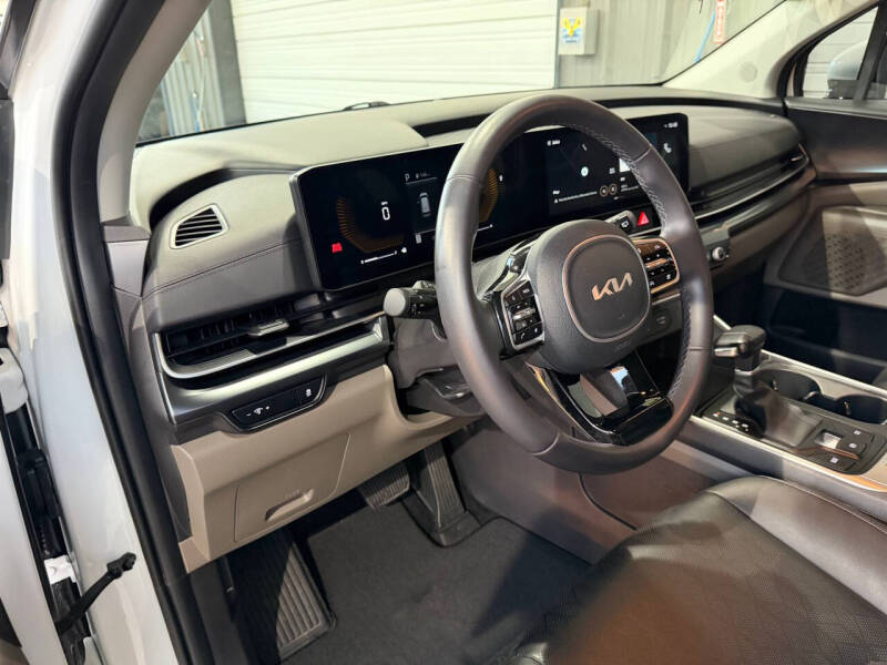 2025 Kia Carnival LXS