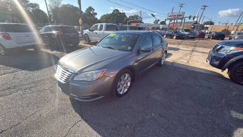 2012 Chrysler 200 LX