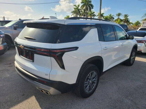 2024 Chevrolet Traverse LT