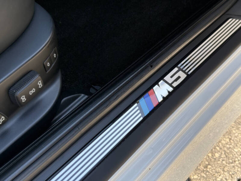 2003 BMW M5