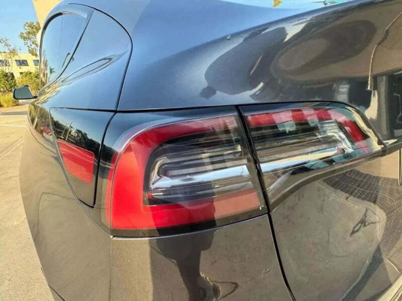 2024 Tesla Model Y Performance