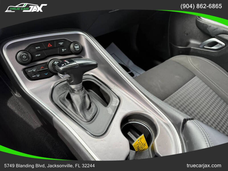2019 Dodge Challenger SXT
