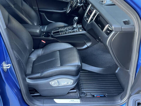 2017 Porsche Macan S