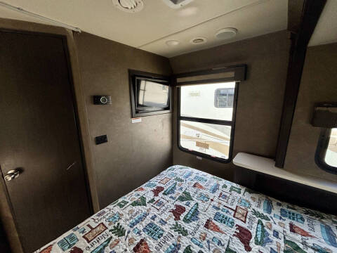 2017 Thor Motor Coach Compass 23TB