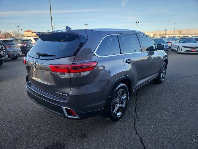 2017 Toyota Highlander Limited