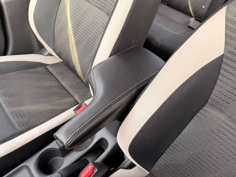 2022 Nissan Versa SV