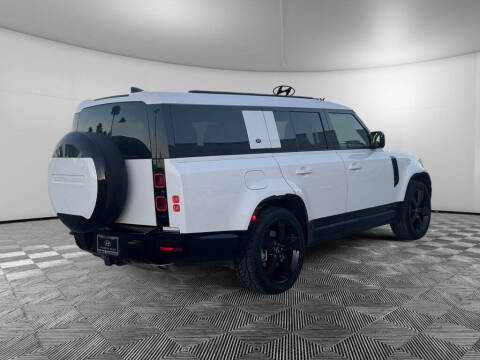 2024 Land Rover Defender 130 P400 X-Dynamic SE