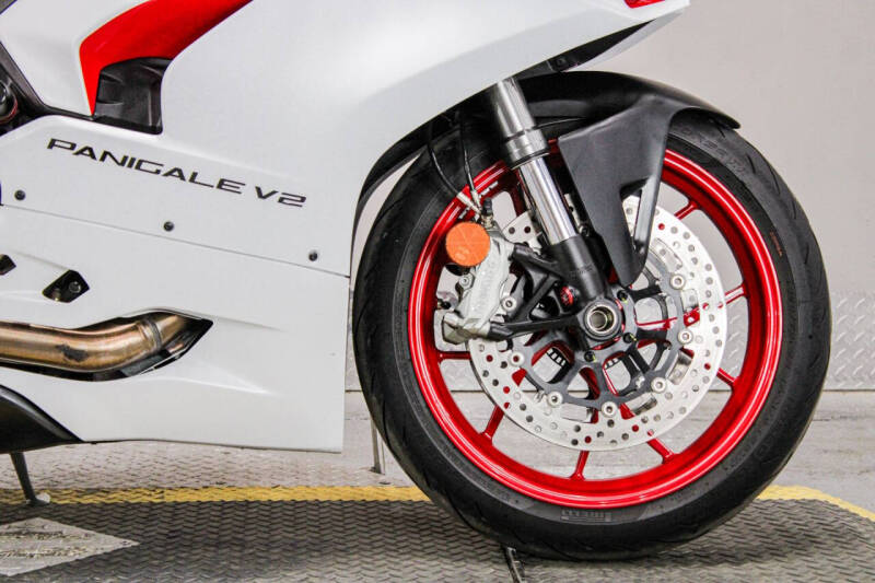 2021 Ducati Panigale V2