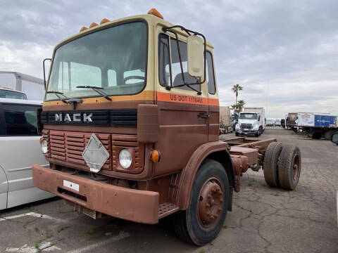 1987 Mack MS300T for sale at Ray and Bob's Truck & Trailer Sales LLC in Phoenix AZ
