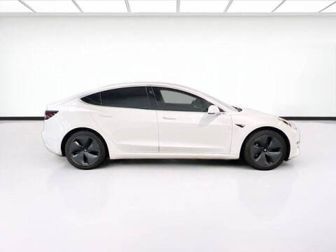 2020 Tesla Model 3 Standard Range