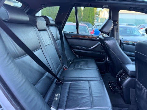 2005 BMW X5 3.0i