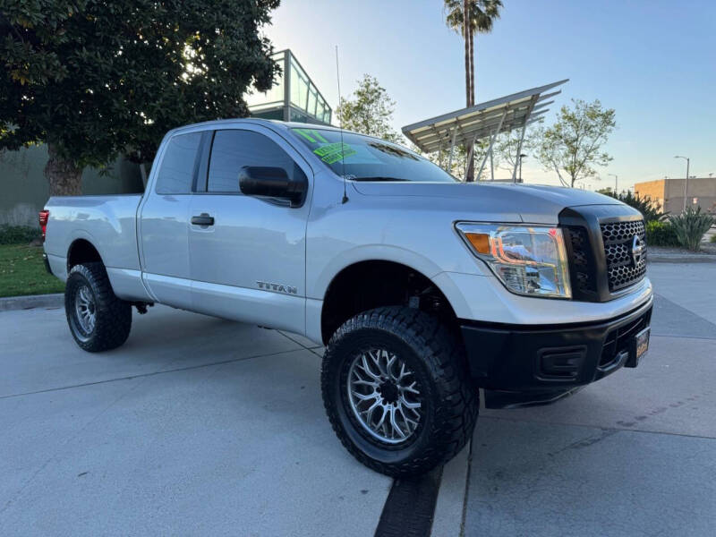 2017 Nissan Titan S