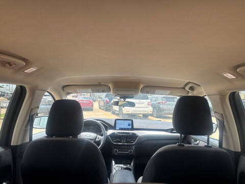 2020 Ford Escape SE