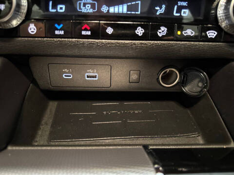 2025 Mitsubishi Outlander PHEV