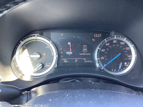 2022 Toyota Highlander Hybrid Platinum