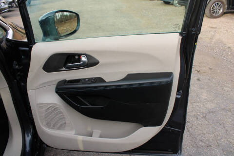 2021 Chrysler Pacifica Touring L