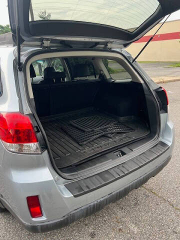 2013 Subaru Outback 2.5i Limited