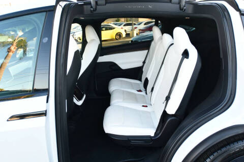 2023 Tesla Model X Standard Range