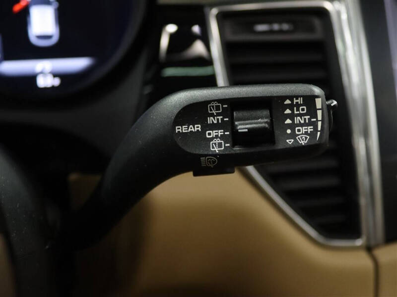 2019 Porsche Cayenne S