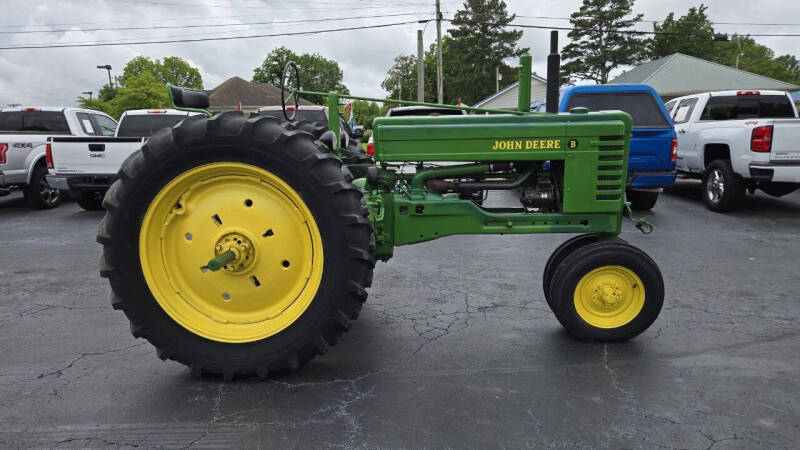 1949 John Deere B